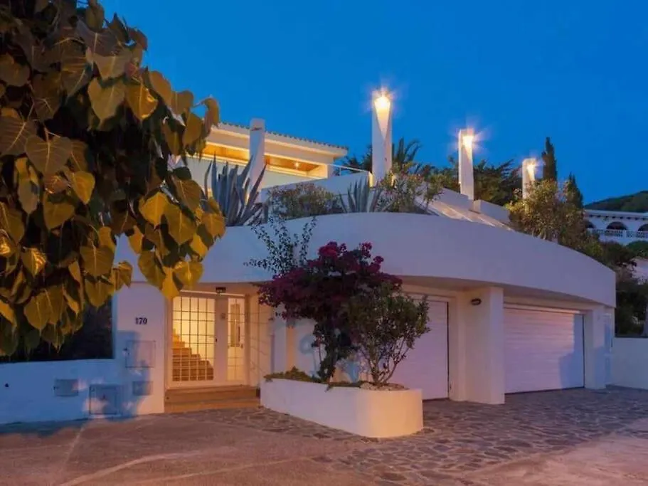 Villa Lantana Lujo Y Estilo Con Vistas Unicas Al Puerto De Mahon Cala Llonga   Cala Llonga (Menorca)