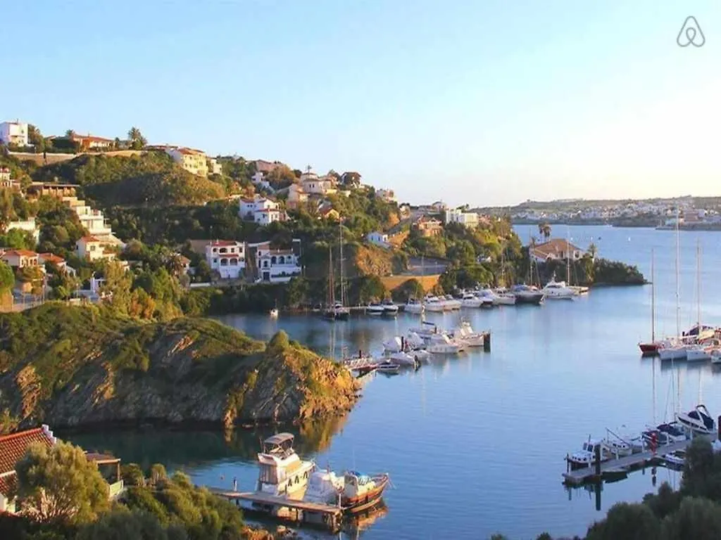 Villa Lantana Lujo Y Estilo Con Vistas Unicas Al Puerto De Mahon Cala Llonga